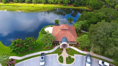 5270 Far Oak Circle Sarasota FL 34238
