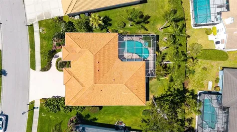 5270 Far Oak Circle Sarasota FL 34238