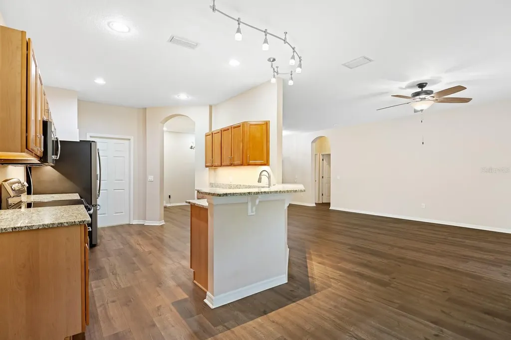 5656 Rockfield Loop Valrico FL 33596