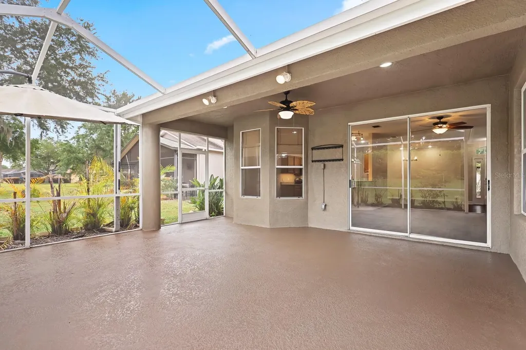 5656 Rockfield Loop Valrico FL 33596