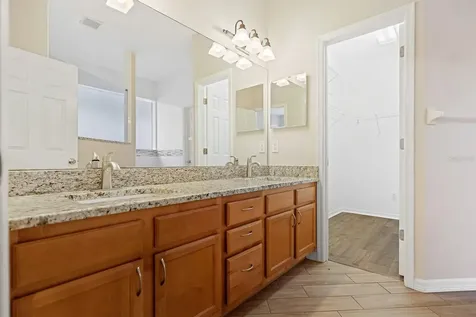 5656 Rockfield Loop Valrico FL 33596