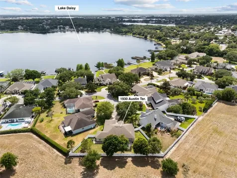 1930 Austin Terrace Winter Haven FL 33884