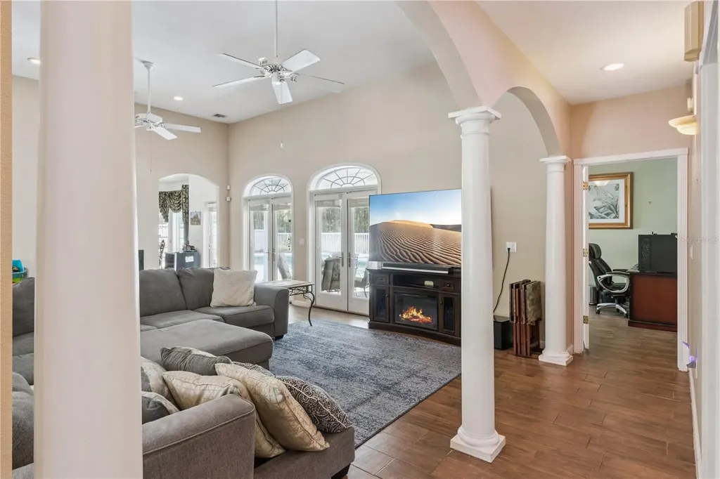 225 Limpkin Lane Frostproof FL 33843