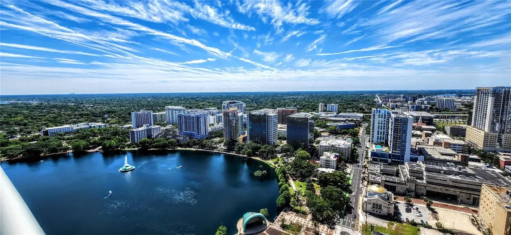 150 E Robinson Street E Orlando FL 32801