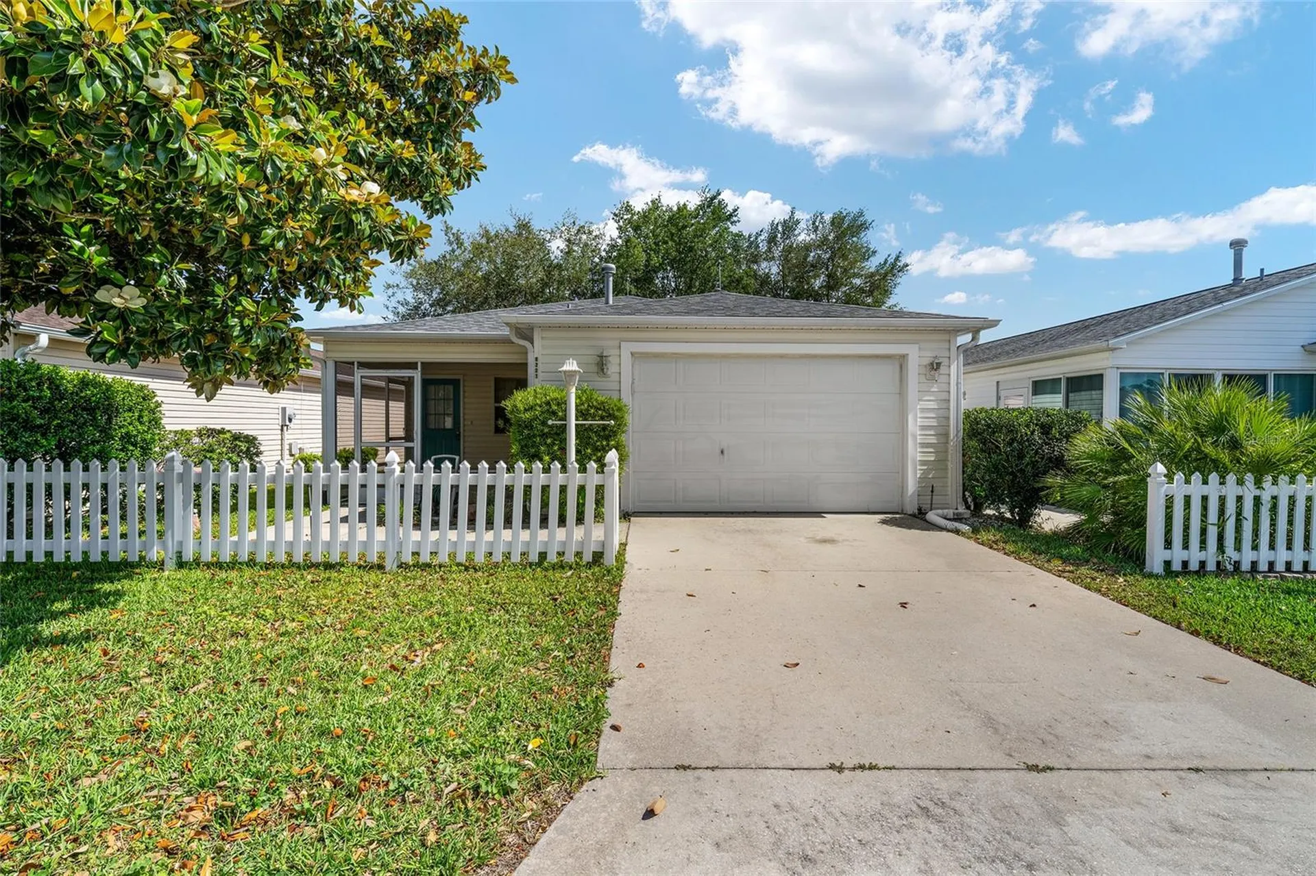 8221 SE 169th Palownia Loop The Villages FL 32162