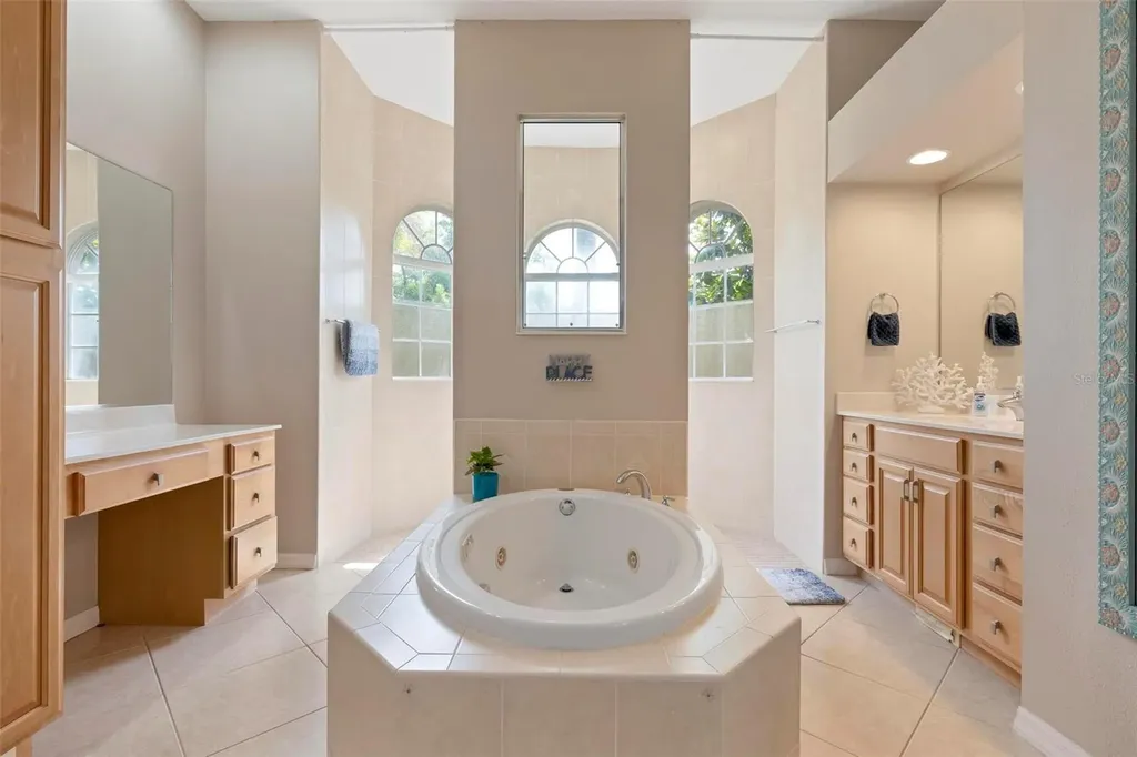 22610 Night Heron Way Bradenton FL 34202