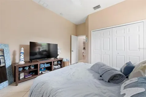 22610 Night Heron Way Bradenton FL 34202