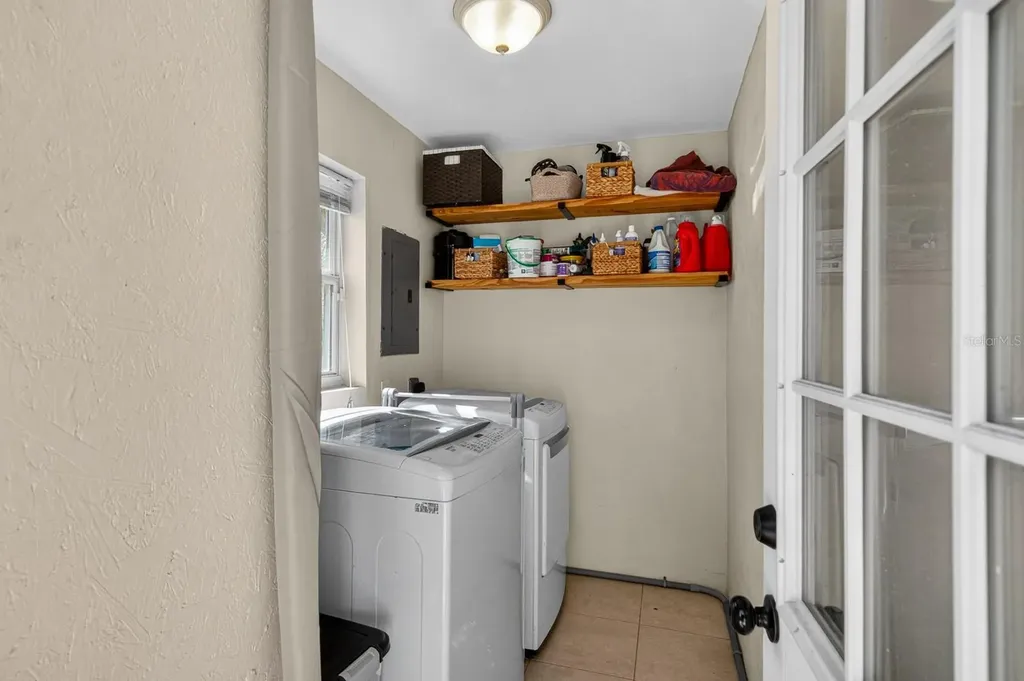 7142 34th Avenue N St Petersburg FL 33710