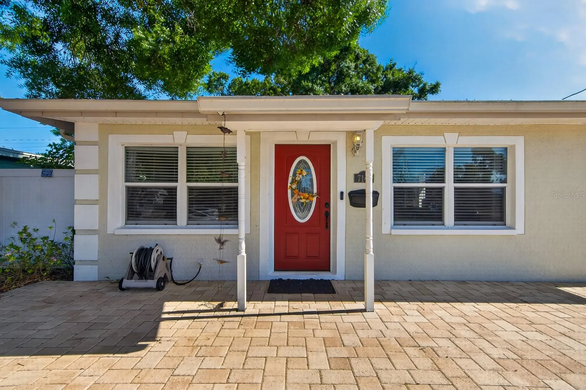 7142 34th Avenue N St Petersburg FL 33710