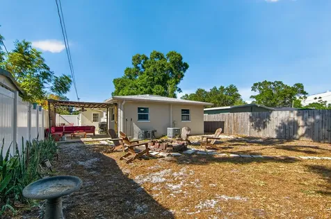 7142 34th Avenue N St Petersburg FL 33710
