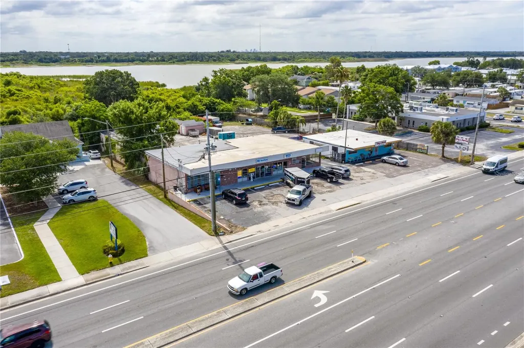 9933 Seminole Boulevard Seminole FL 33772