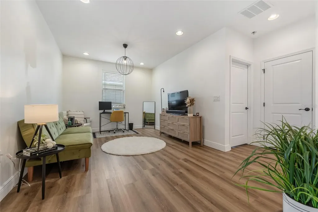15419 Uglis Alley Winter Garden FL 34787