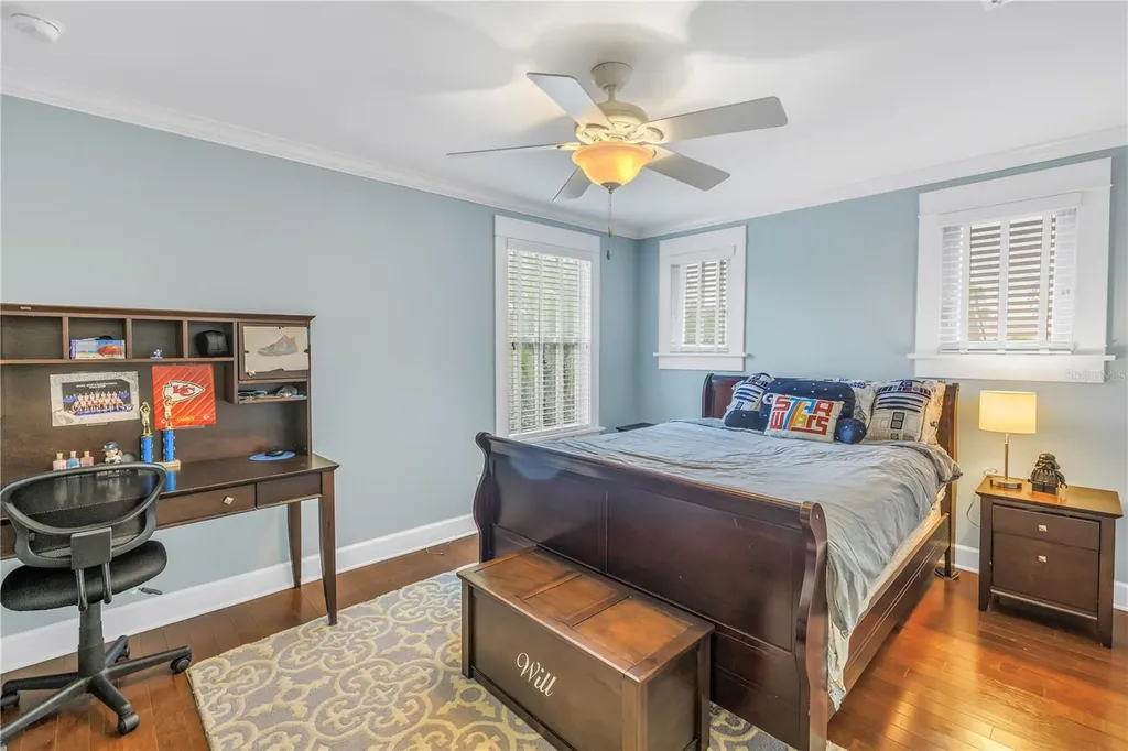 436 12th Avenue NE St Petersburg FL 33701