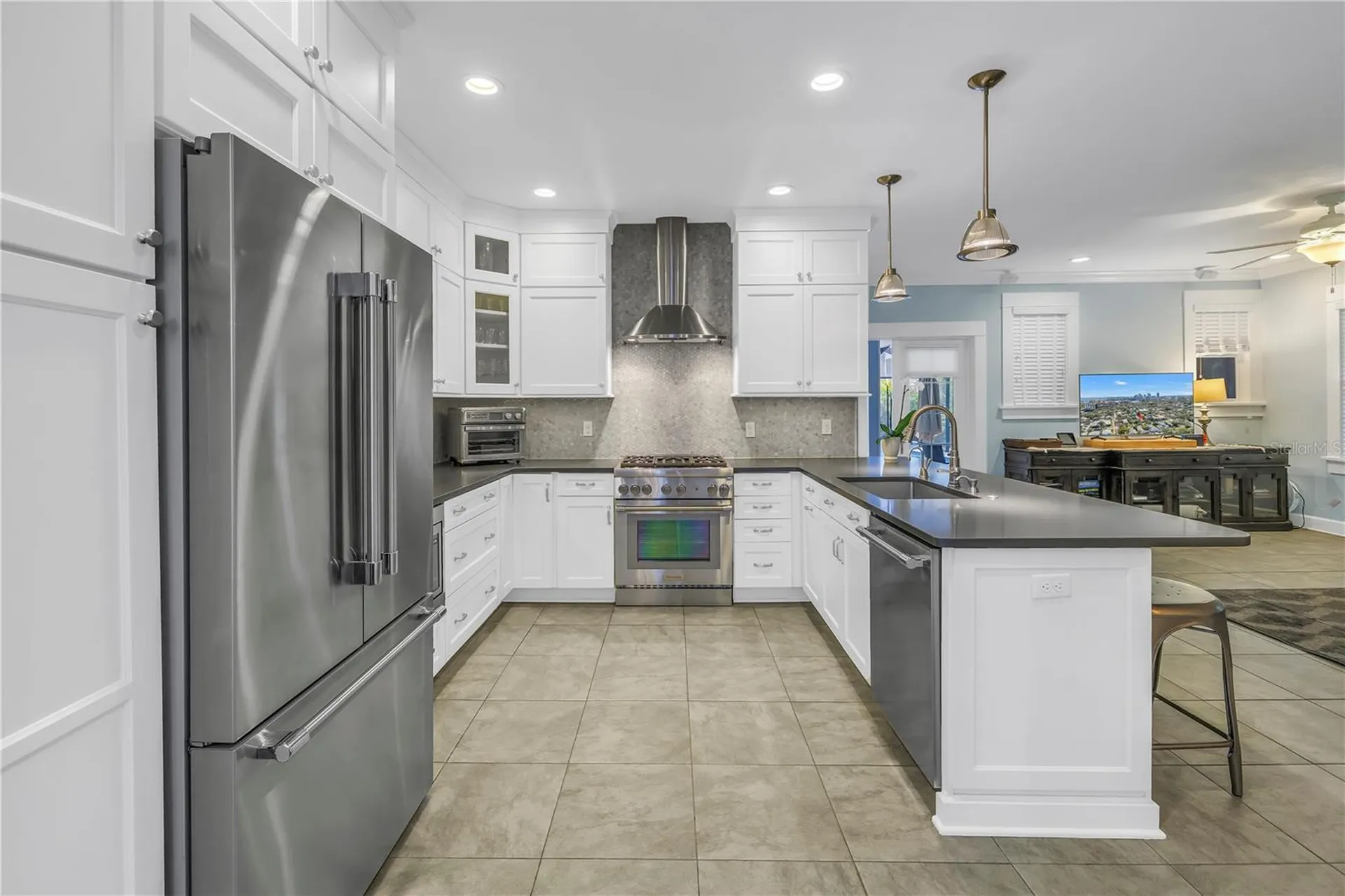 436 12th Avenue NE St Petersburg FL 33701