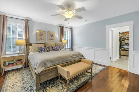 436 12th Avenue NE St Petersburg FL 33701