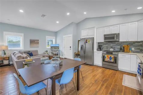436 12th Avenue NE St Petersburg FL 33701