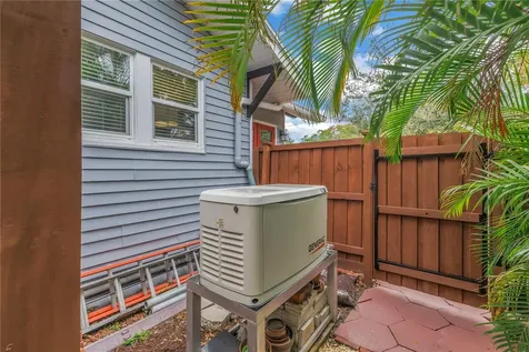 436 12th Avenue NE St Petersburg FL 33701