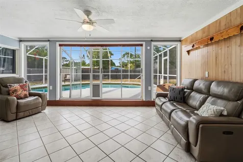 4333 71st Avenue N Pinellas Park FL 33781