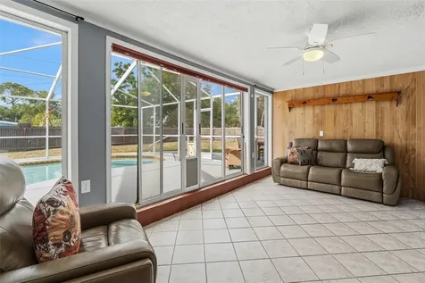 4333 71st Avenue N Pinellas Park FL 33781