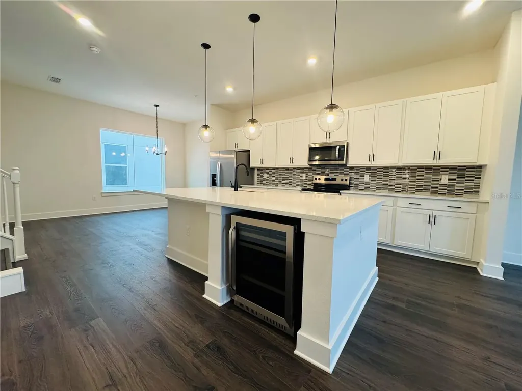 328 Center Lake Lane Oviedo FL 32765