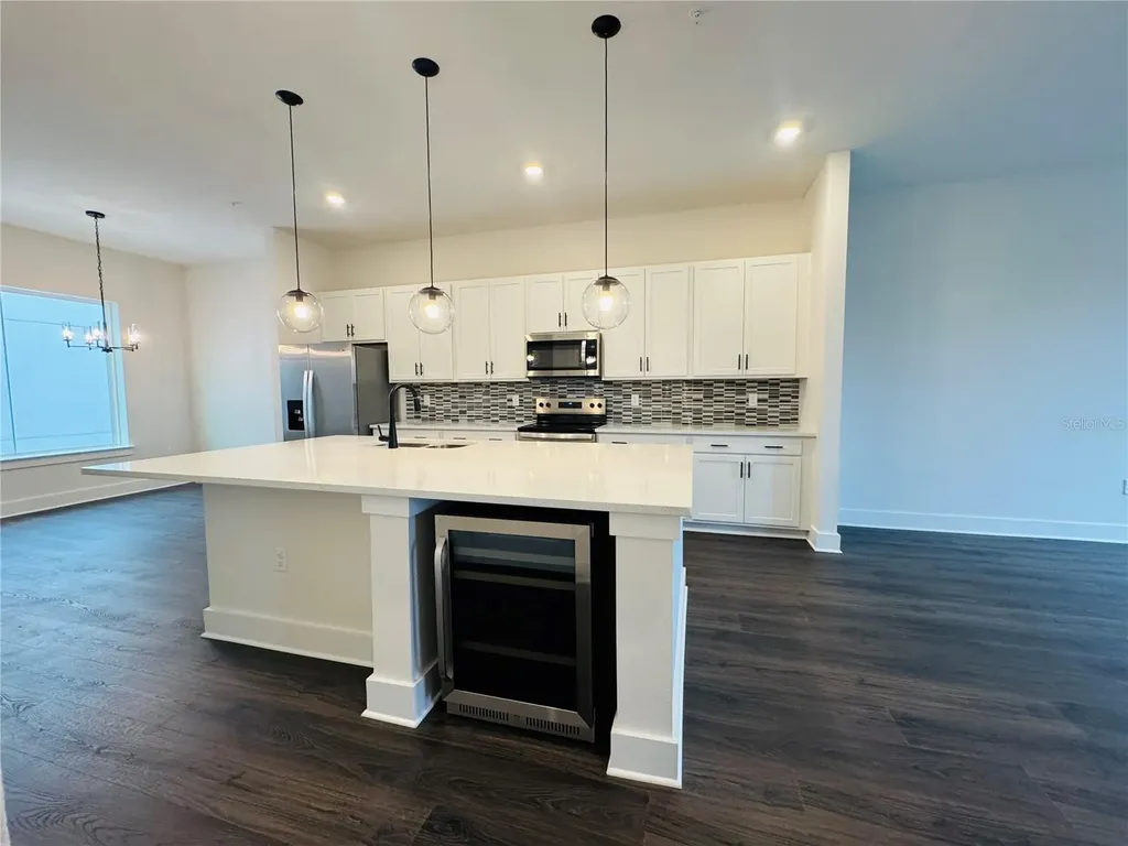328 Center Lake Lane Oviedo FL 32765