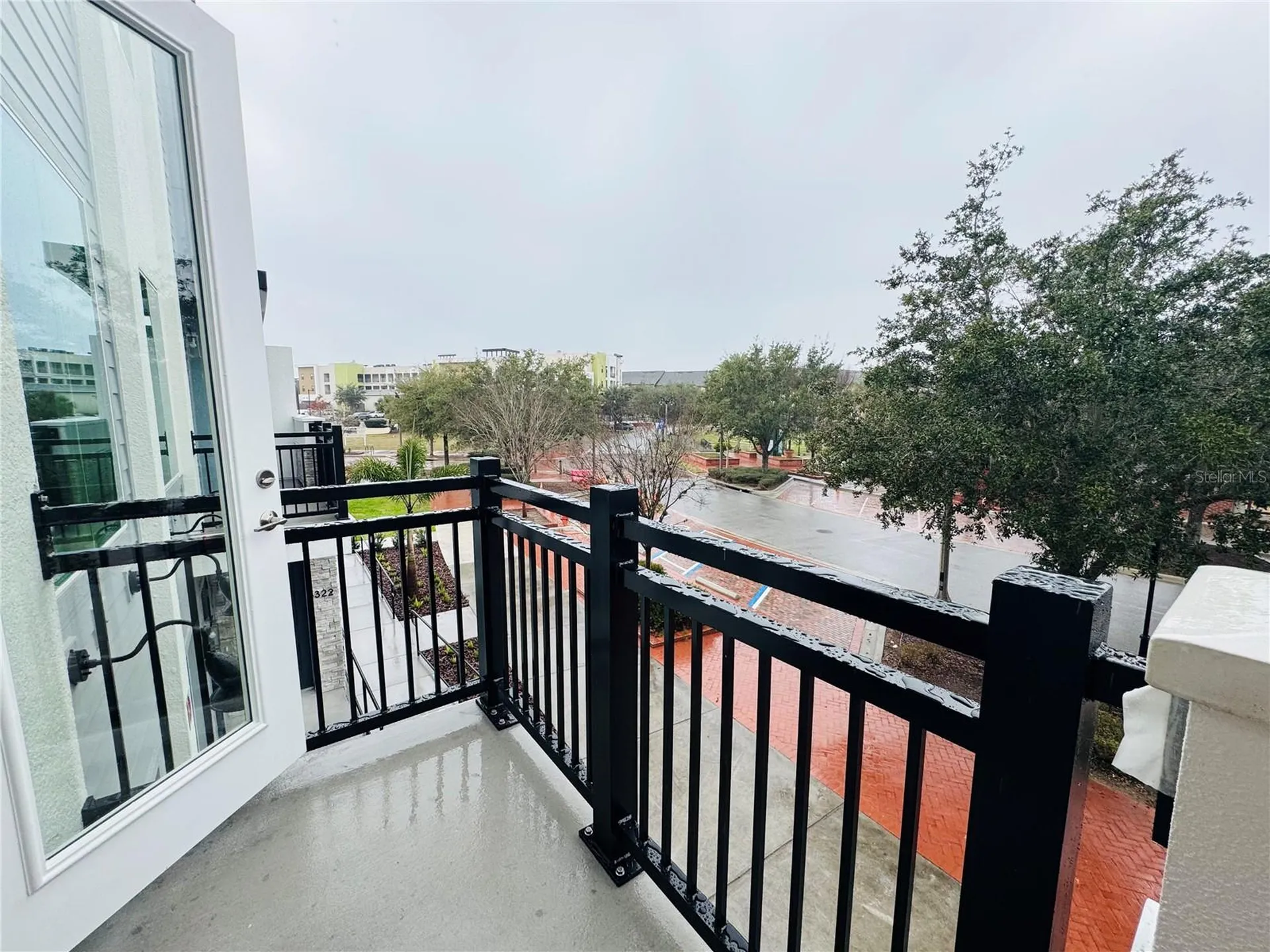 328 Center Lake Lane Oviedo FL 32765