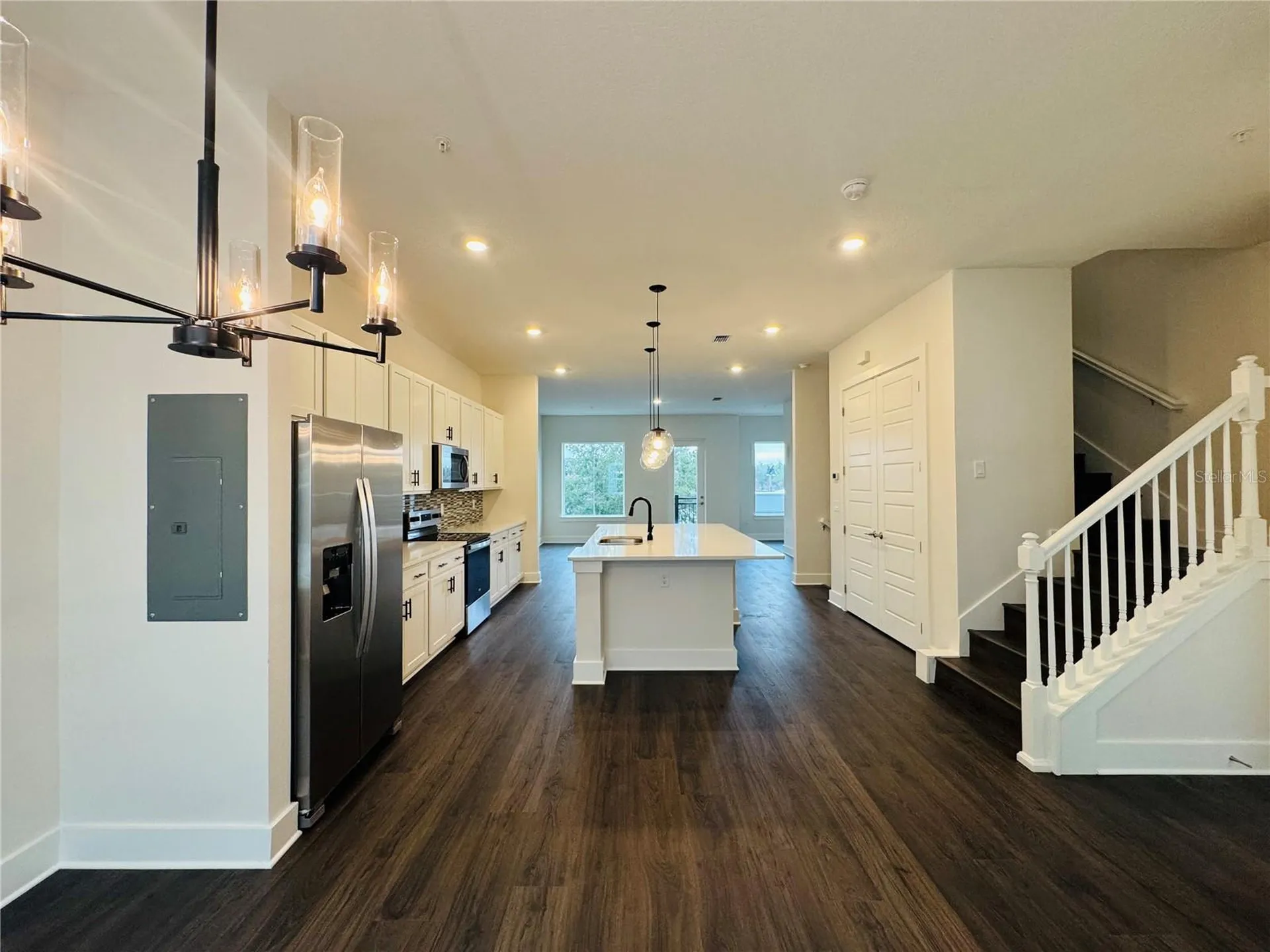 328 Center Lake Lane Oviedo FL 32765