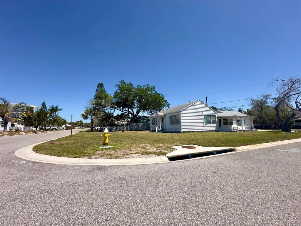3050 Dupont Street S Gulfport FL 33707