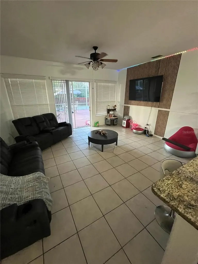 823 Ognon Court Kissimmee FL 34759