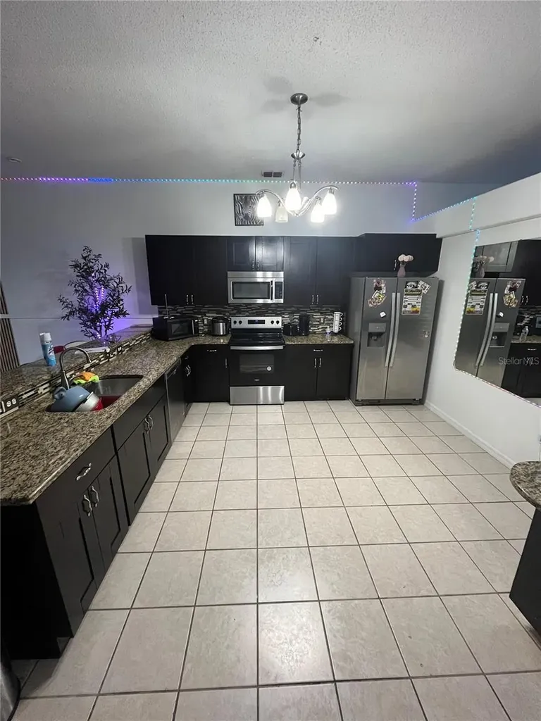 823 Ognon Court Kissimmee FL 34759