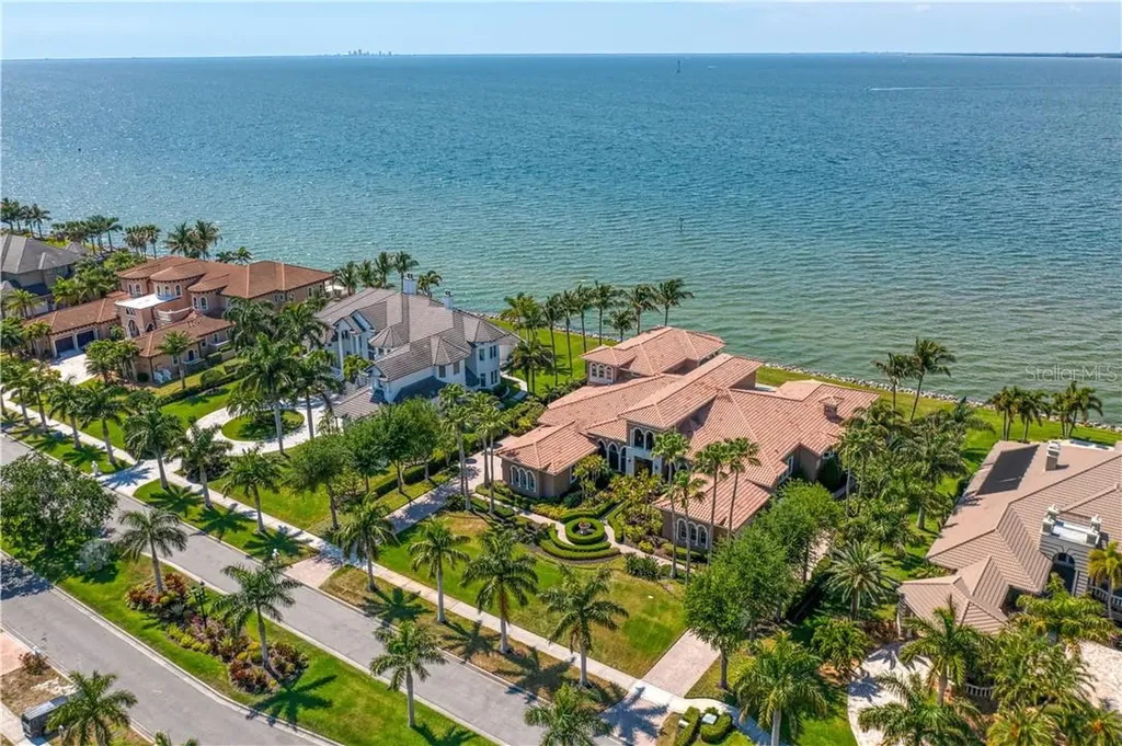 6308 Marbella Boulevard Apollo Beach FL 33572