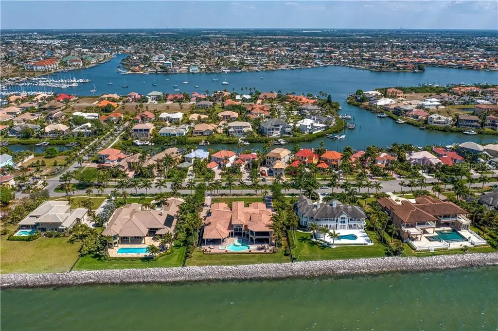 6308 Marbella Boulevard Apollo Beach FL 33572