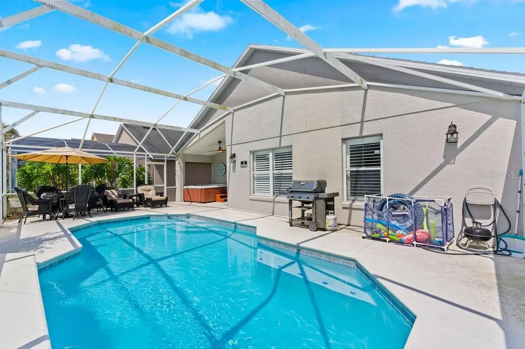 2916 Blooming Alamanda Loop Kissimmee FL 34747