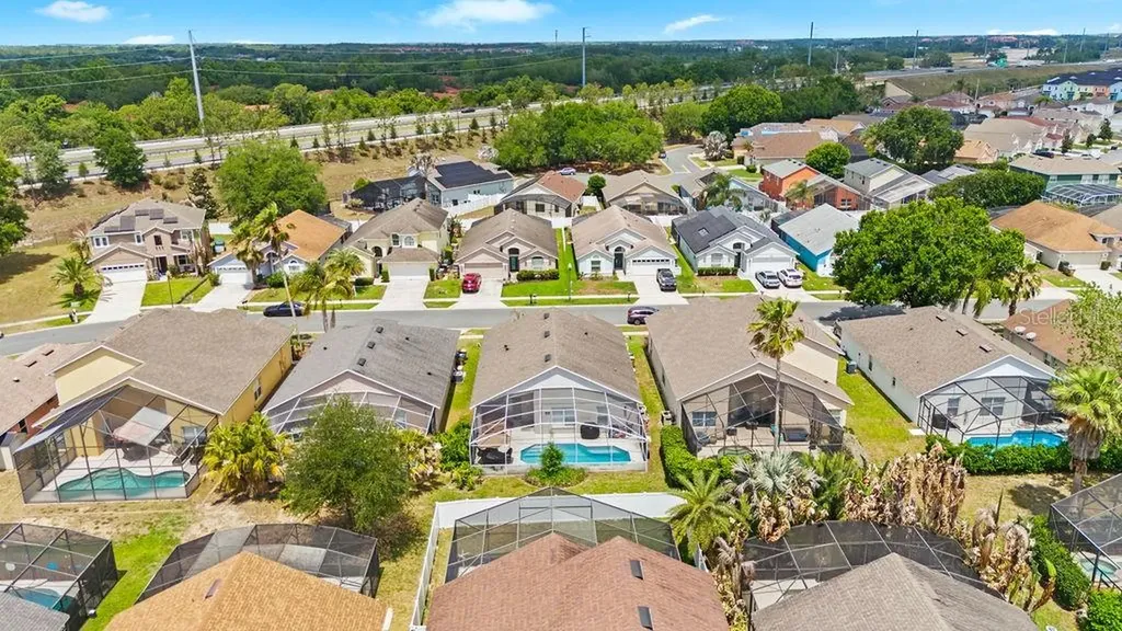 2916 Blooming Alamanda Loop Kissimmee FL 34747