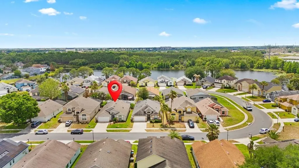 2916 Blooming Alamanda Loop Kissimmee FL 34747