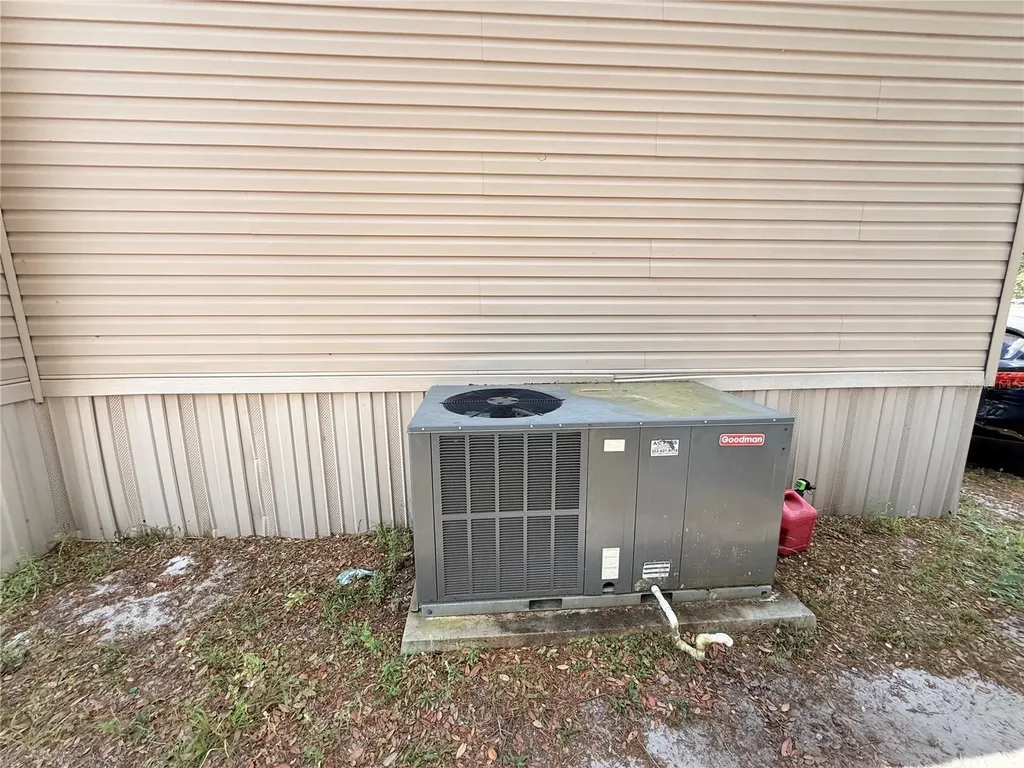 21520 SE 147th Lane Umatilla FL 32784