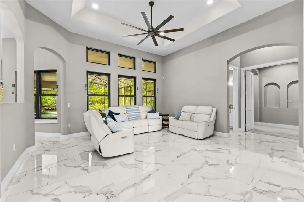 1 Stone Gate S Longwood FL 32779