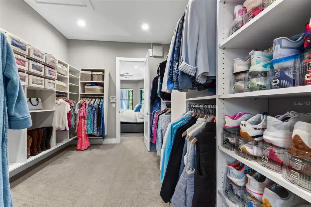 1 Stone Gate S Longwood FL 32779