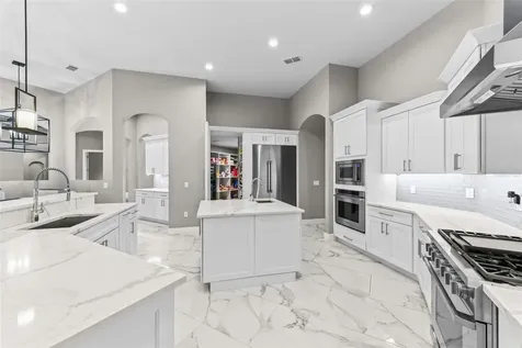 1 Stone Gate S Longwood FL 32779