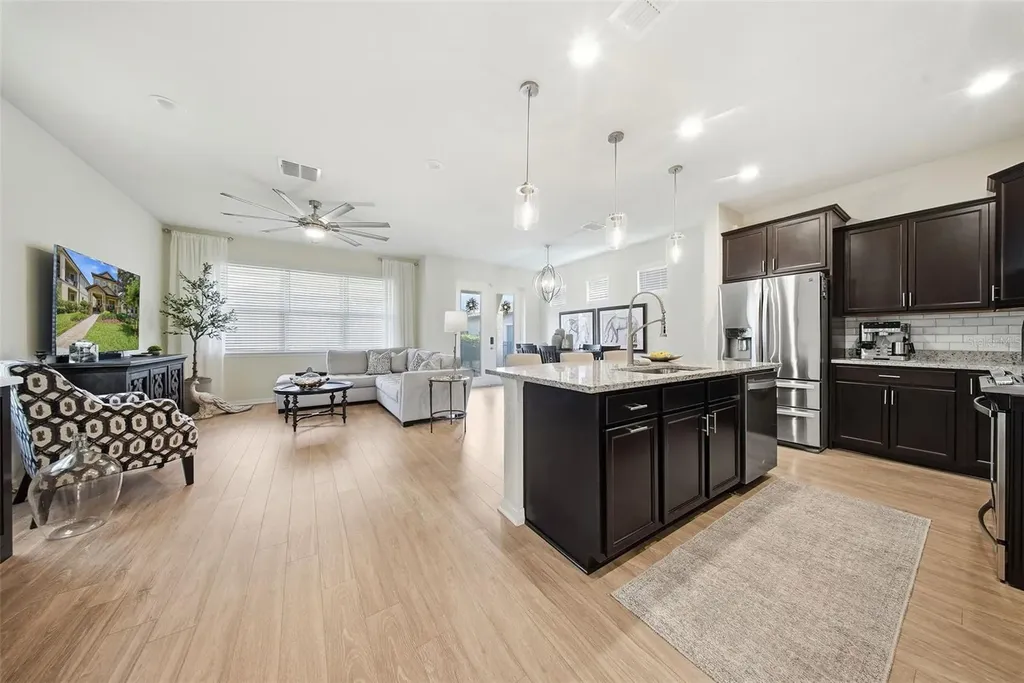 5920 Village Center Drive Lithia FL 33547
