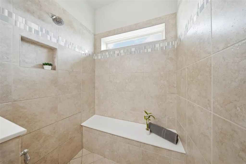 5920 Village Center Drive Lithia FL 33547