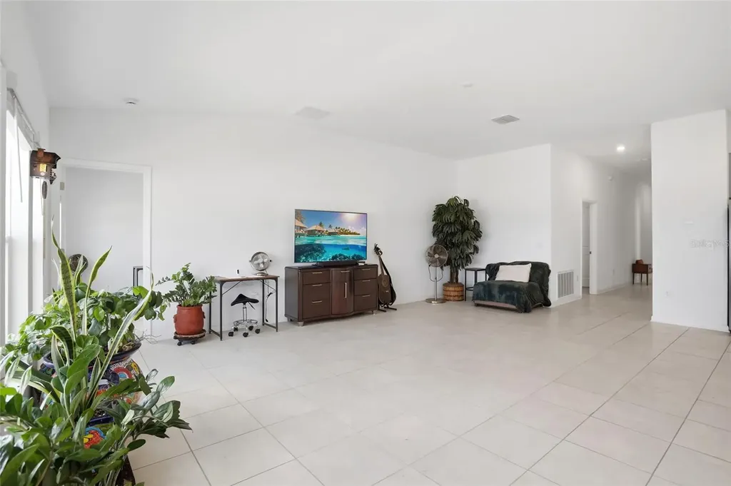 740 Trotters Drive Eagle Lake FL 33839