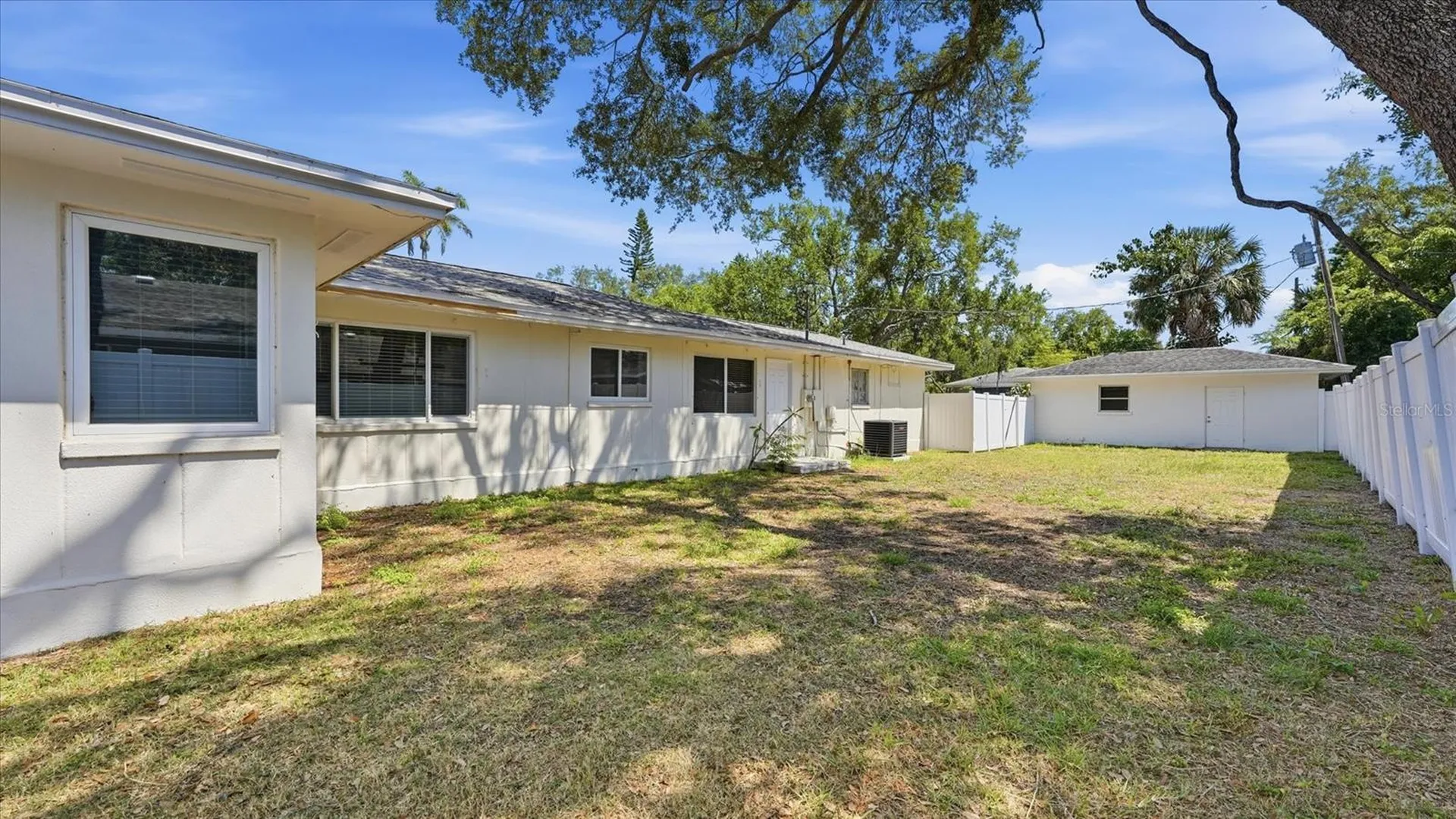 602 32nd Street W Bradenton FL 34205