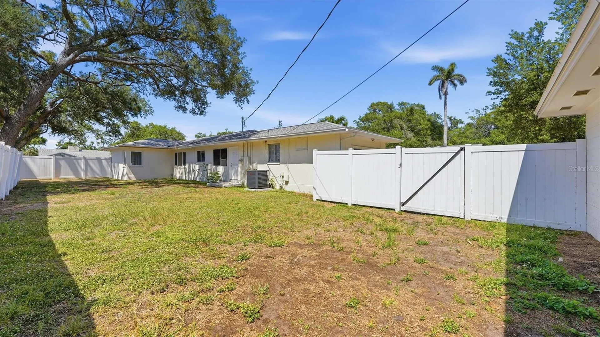 602 32nd Street W Bradenton FL 34205