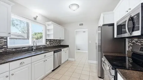 602 32nd Street W Bradenton FL 34205