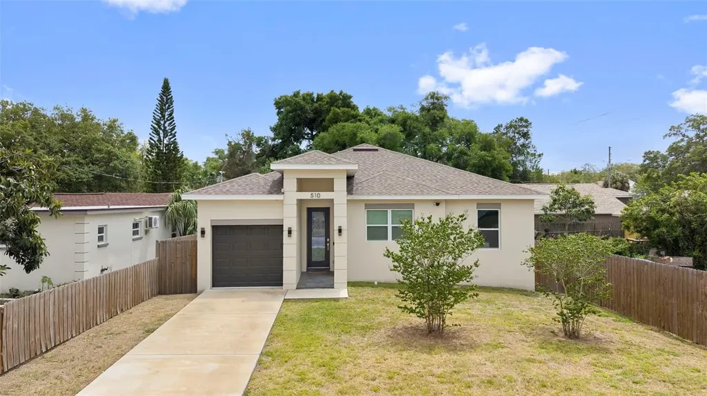 510 E Lime Street Tarpon Springs FL 34689