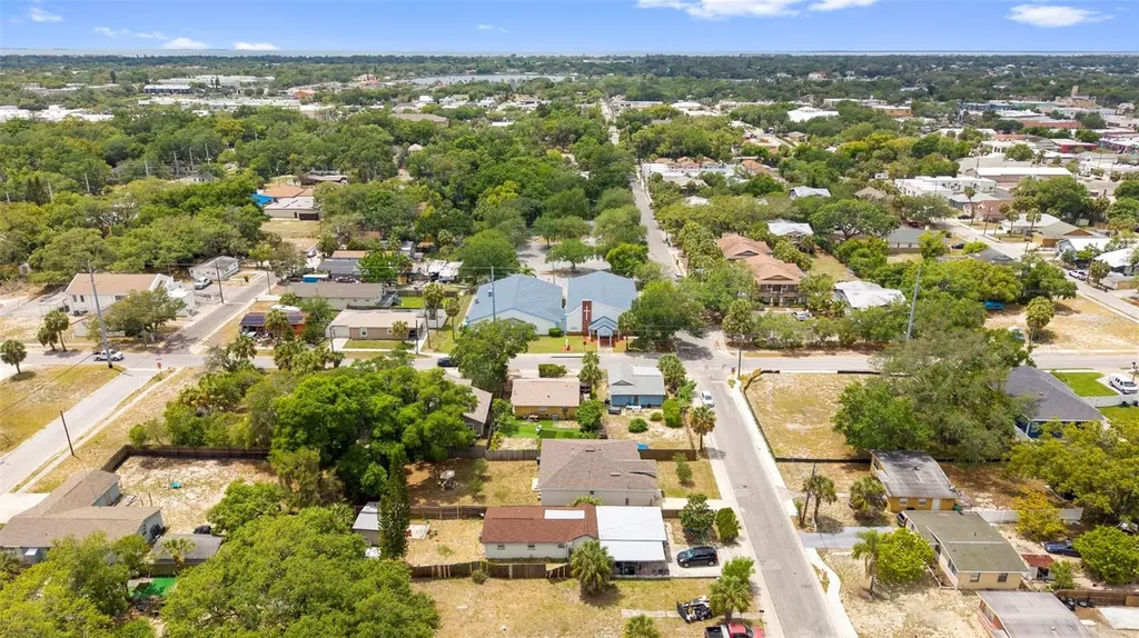 510 E Lime Street Tarpon Springs FL 34689