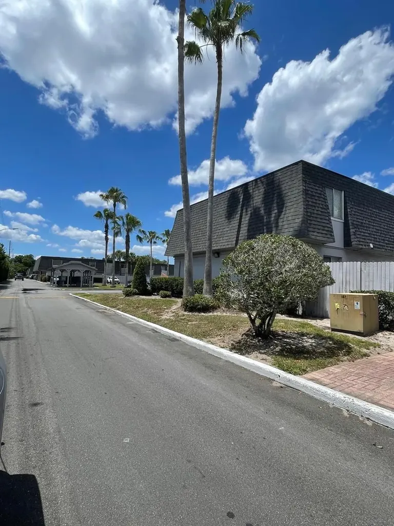 1926 Conway Road Orlando FL 32812