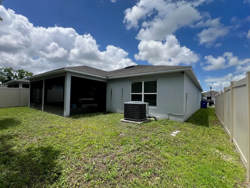 2489 Bulrush Drive St Cloud FL 34769