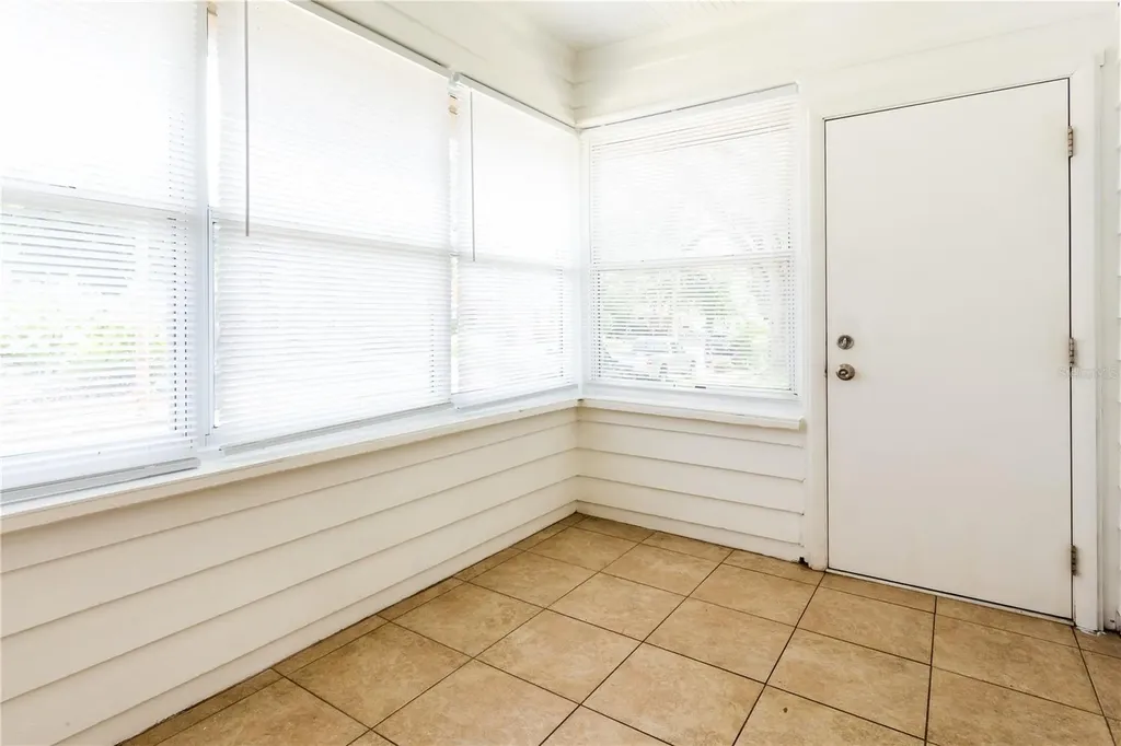 1425 Pinecrest Place Orlando FL 32803